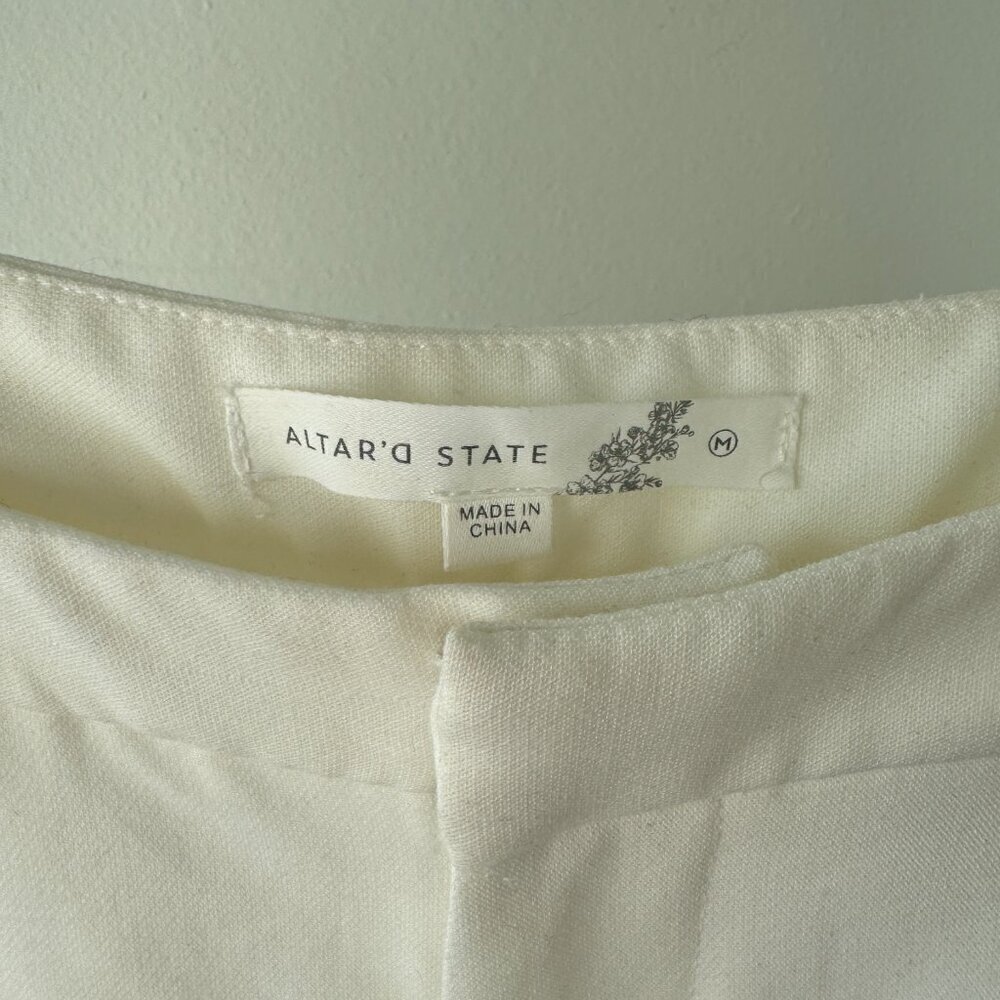 Altar'd State White Trousers - Picture 2 of 4